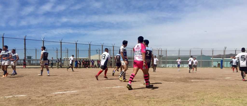 Liceo jugó un partido de rugby con presos