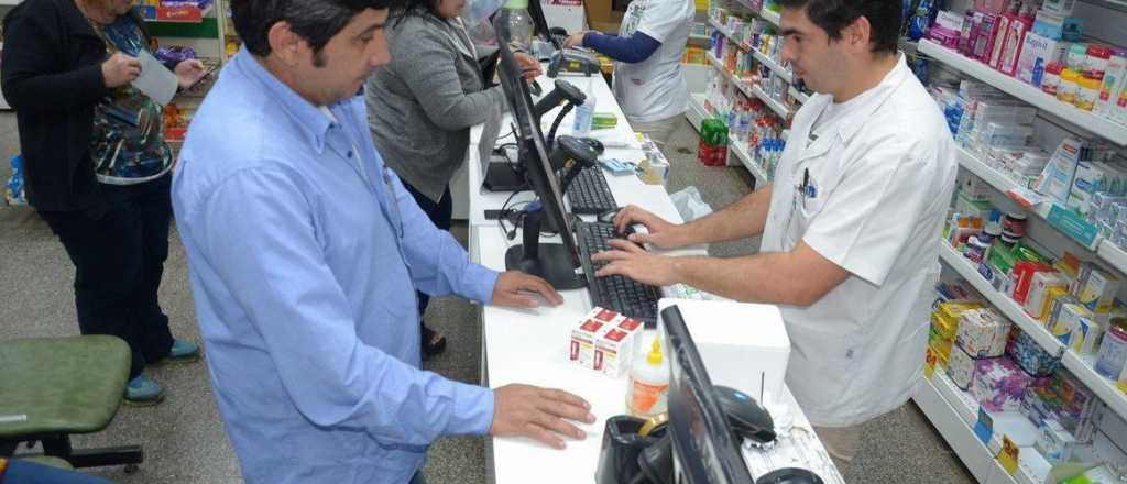 Farmacéuticos apoyan la baja del precio de los remedios 