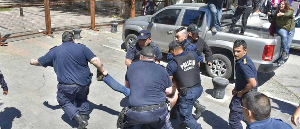 Por incidentes en Chubut, CTERA llamó a un paro nacional para este viernes