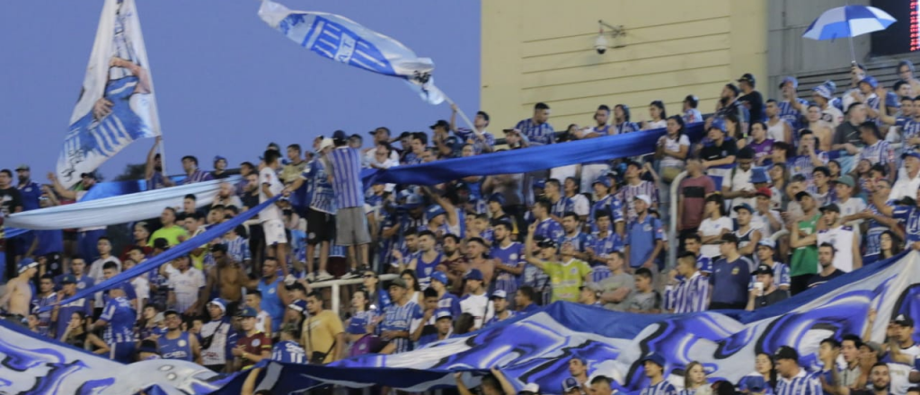 Falta mucho para que el público vuelva a las canchas en Argentina