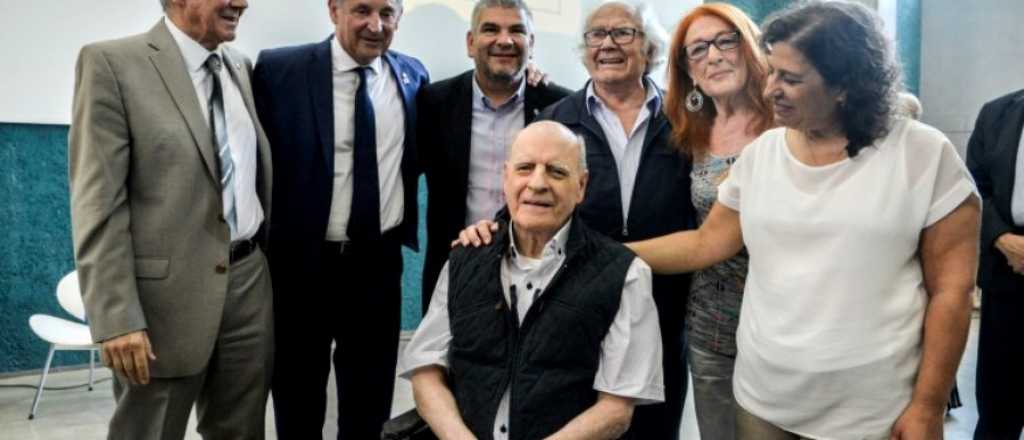 La UNCuyo distinguió a Quino con el título de Doctor Honoris Causa 