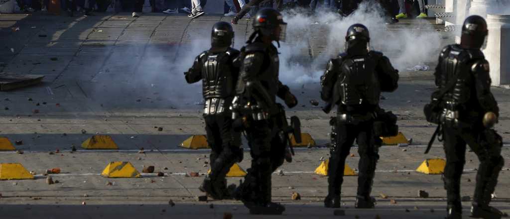 En Colombia también hay protestas en las calles contra el presidente