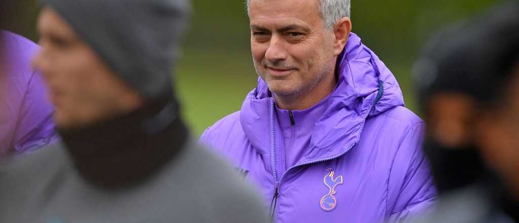 Mourinho se sumó como agricultor voluntario en el huerto de Tottenham