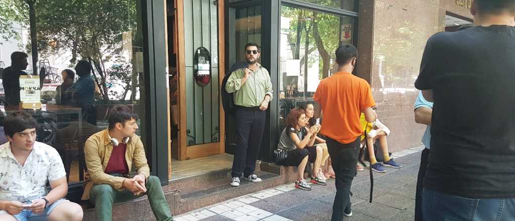 Así filmó Pablo Rago escenas de una serie en la Peatonal de Mendoza