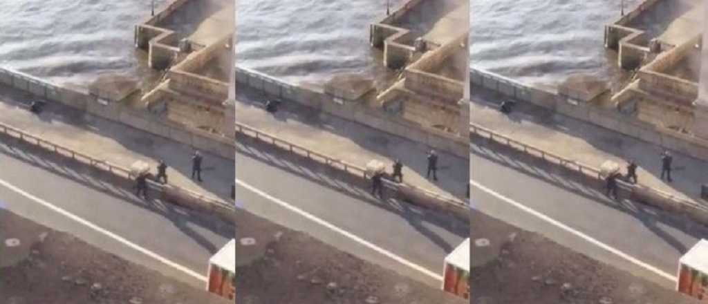 Video: la policía abatió a un atacante en el puente de Londres