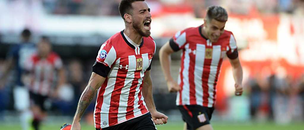 Ángel González metió el primer gol en el nuevo estadio de Estudiantes