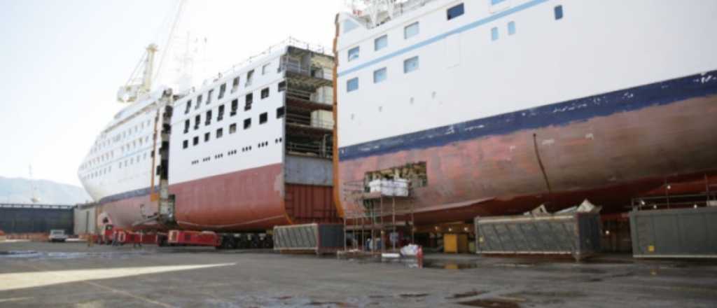 La rentable moda de cortar por la mitad a los grandes barcos