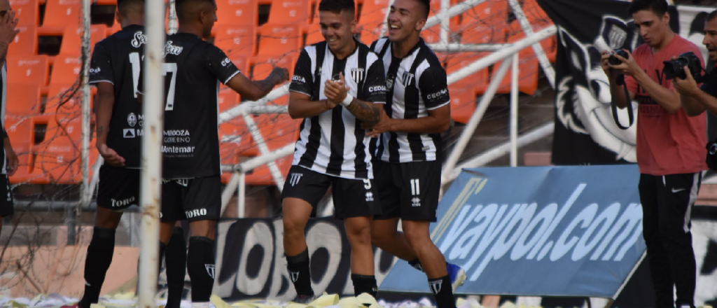 El golazo de Morales con el que el Lobo "rompió el cero" ante Huracán Las Heras