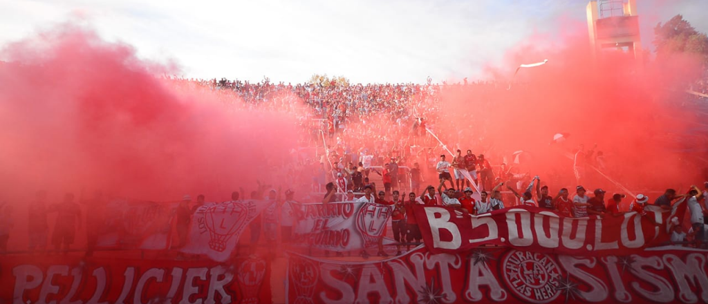 Huracán Las Heras presentó sus nuevas camisetas para el 2020