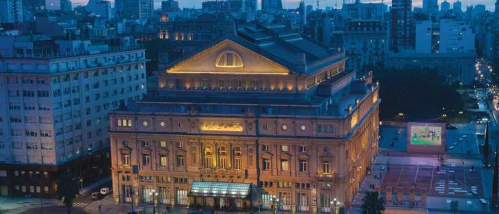 Los bailarines del Colón terminaron un ballet con pancartas de protesta