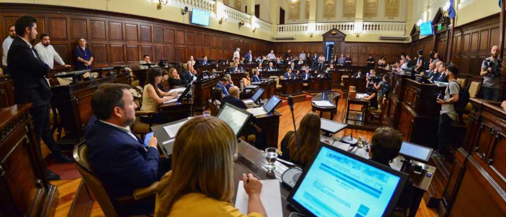 Aprobaron una ley que beneficia a deudores de impuestos en pandemia