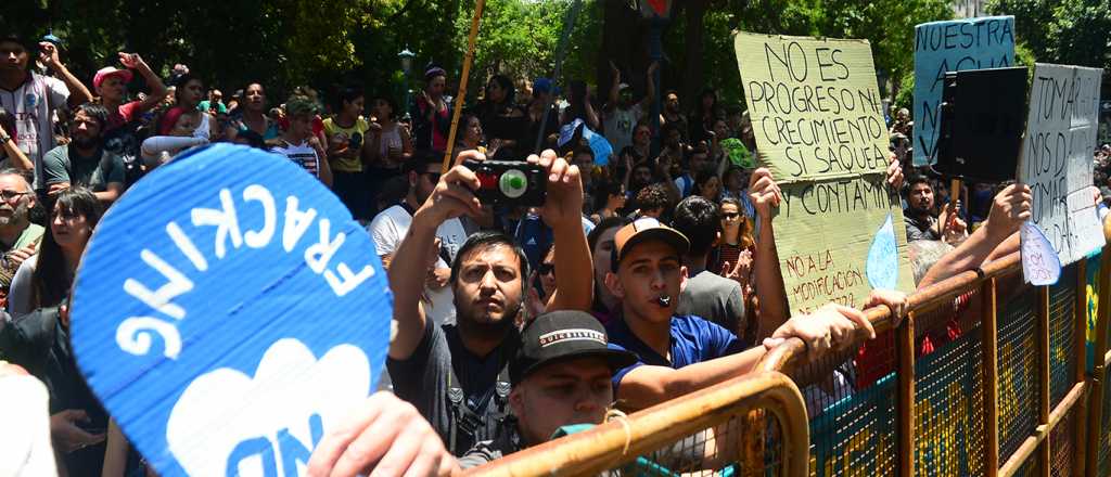 Caminata de 20 horas desde San Carlos a Ciudad contra la nueva ley minera