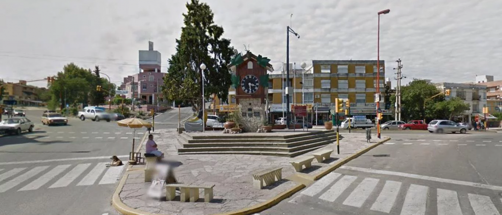 10 jóvenes acusados de violar en manada a una chica en Carlos Paz