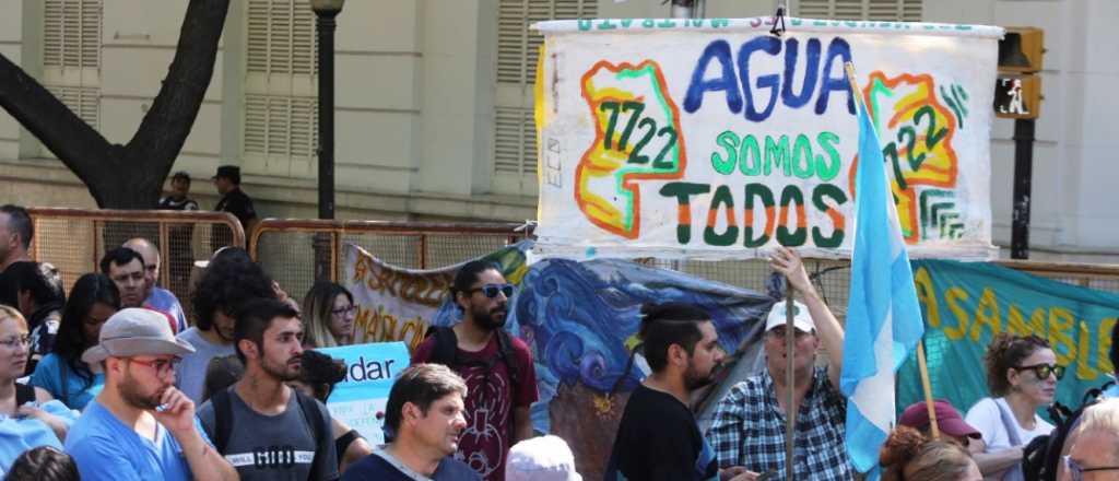 Imputaron a 7 "antimineros" por el bloqueo en la Legislatura