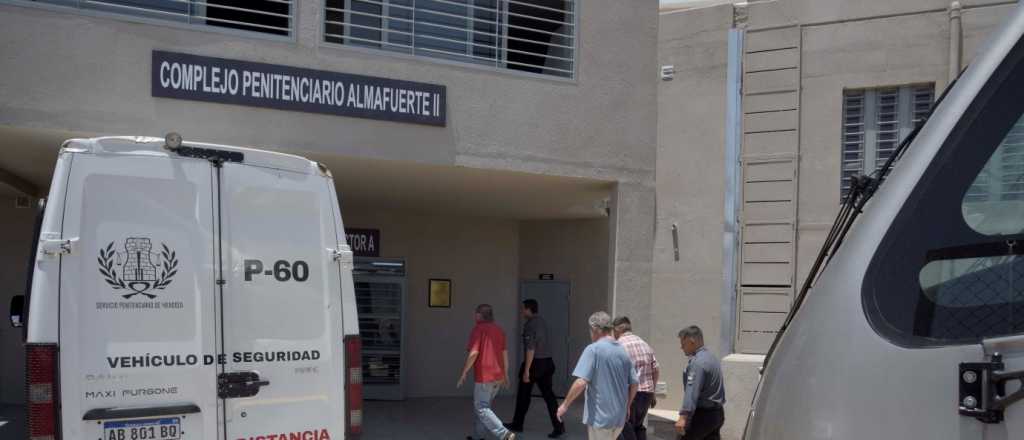 Toma de rehenes en Almafuerte: Orellana negocia con los presos