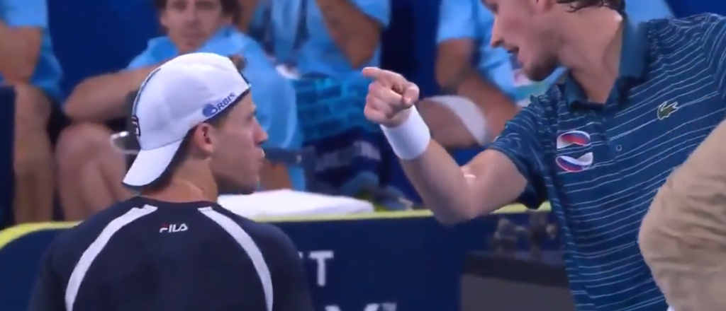 Video: el tenso cruce entre Schwartzman y Medvedev