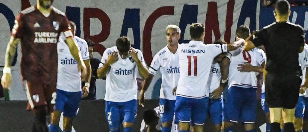 River, por penales, cayó ante Nacional en la Copa Desafío