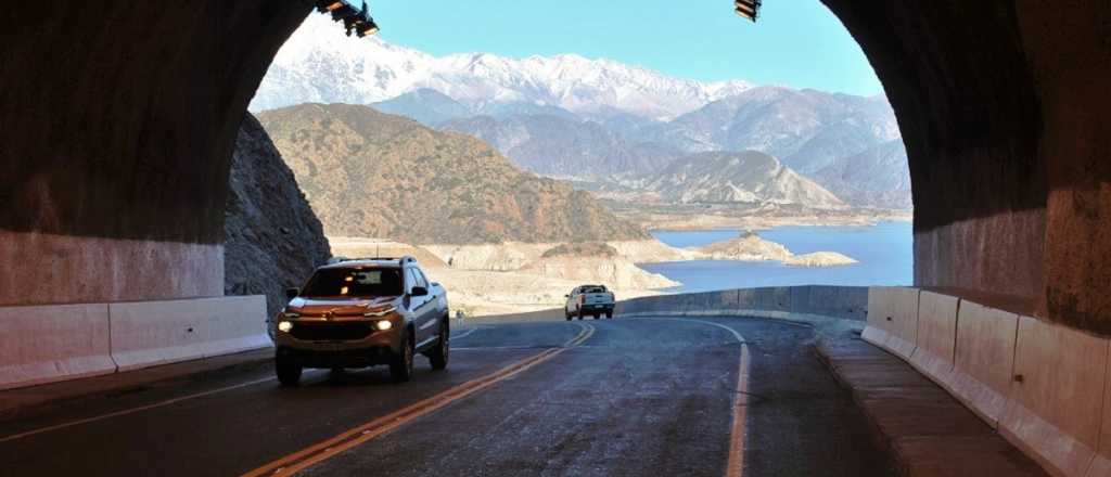 Ordenan el cierre del túnel hacia Potrerillos y el perilago