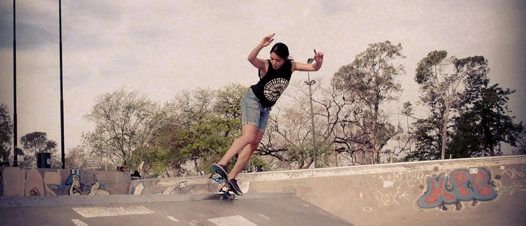 Video: chicos maipucinos enojados porque les usan el skatepark para tomar mates