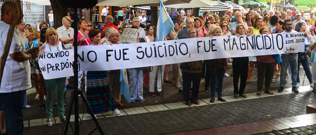 Los mendocinos marcharon pidiendo justicia por Nisman