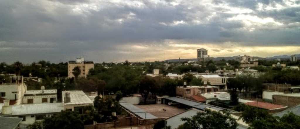 Crónicas del subsuelo: tormenta de verano