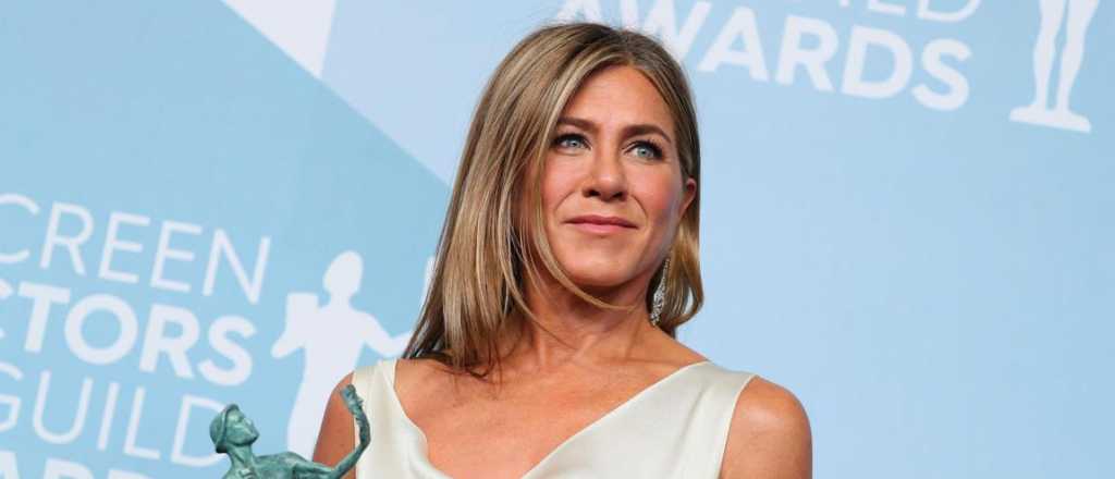 Los fans deliran con esta foto: ¿con quién durmió Jennifer Aniston?