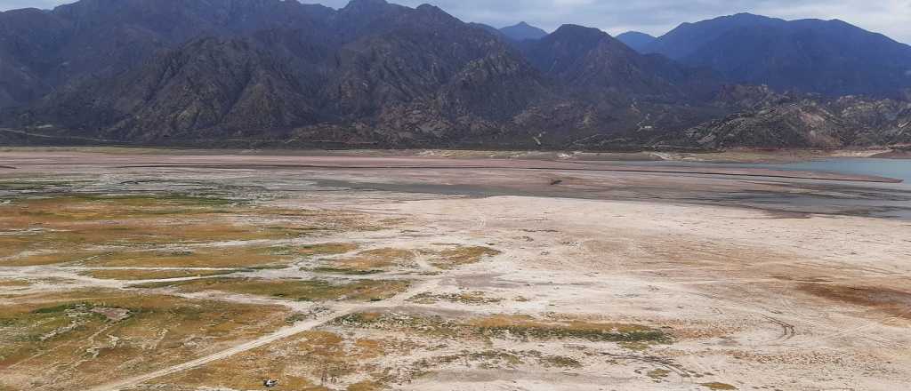 Dramático: definen cómo usar el agua que queda en Potrerillos