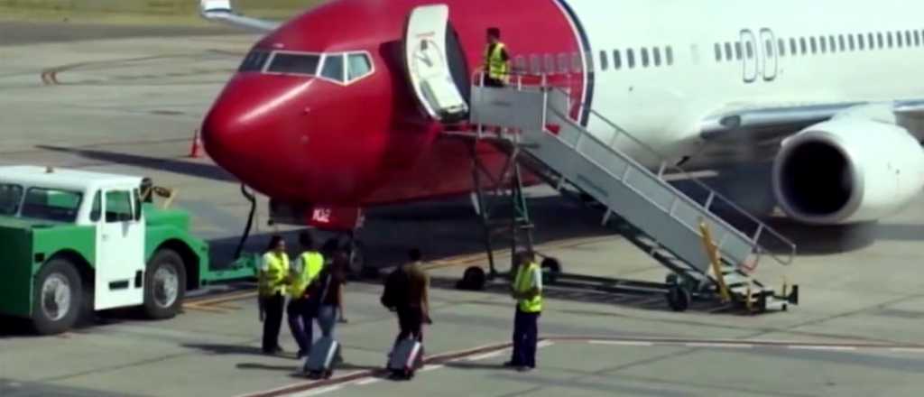 Denunciaron a un hombre por masturbarse en un vuelo hacia Neuquén