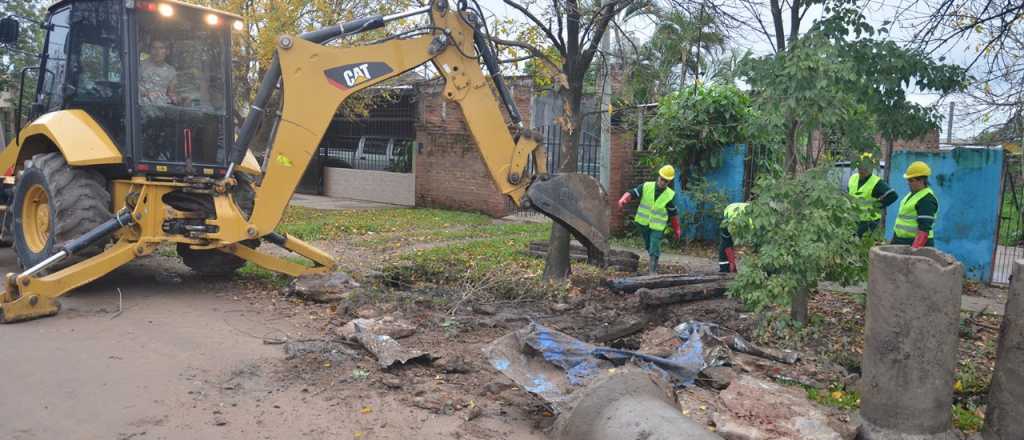 Un hombre murió aplastado por una retroexcavadora en San Carlos