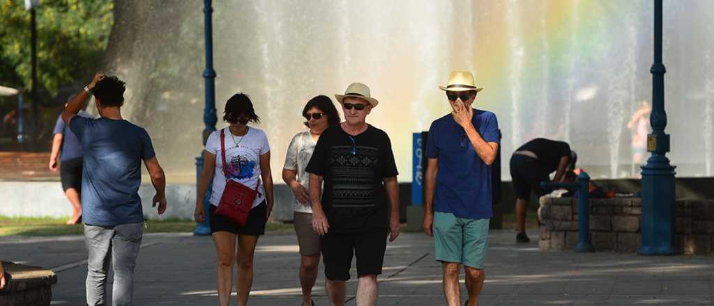 Sigue el calor y pronostican lluvias para el fin de semana