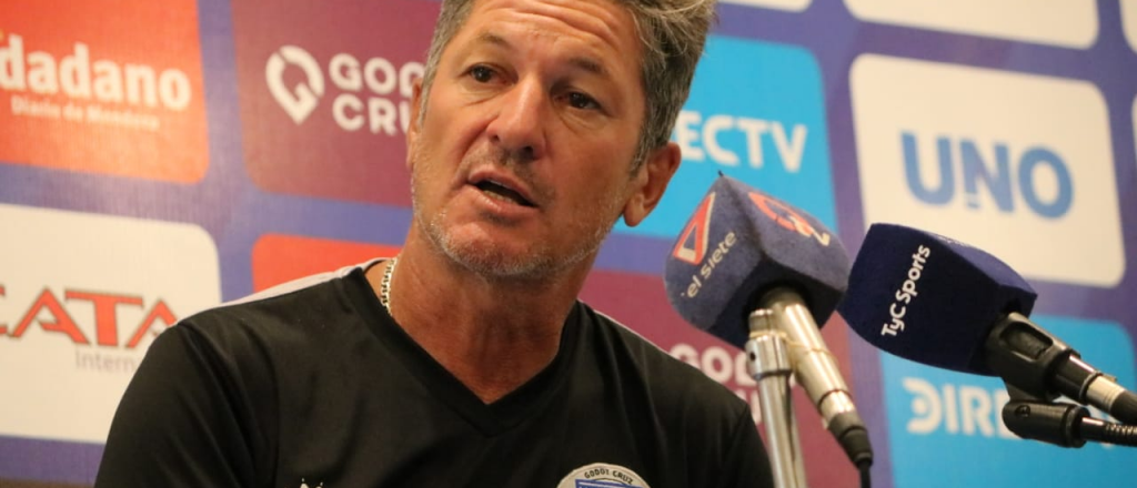 Mario Sciacqua dejaría de ser el técnico de Godoy Cruz