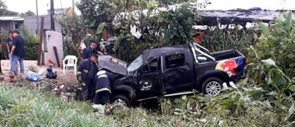 Volcó una camioneta en la que viajaban músicos de Damas Gratis 