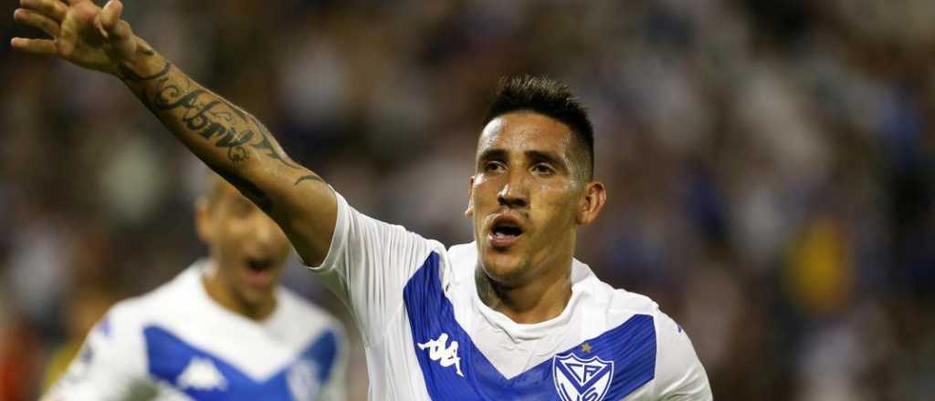 Ricardo Centurión se queda en Vélez