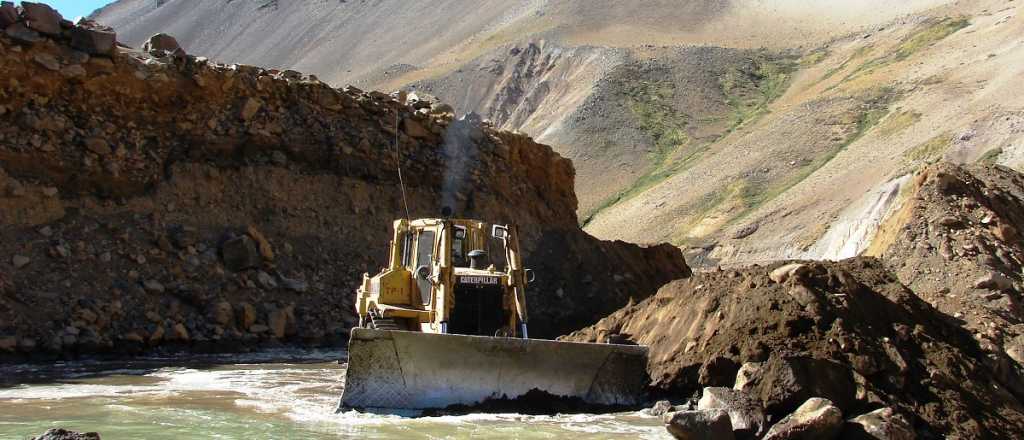 Vialidad continúa reparando rutas afectadas por las lluvias en Mendoza