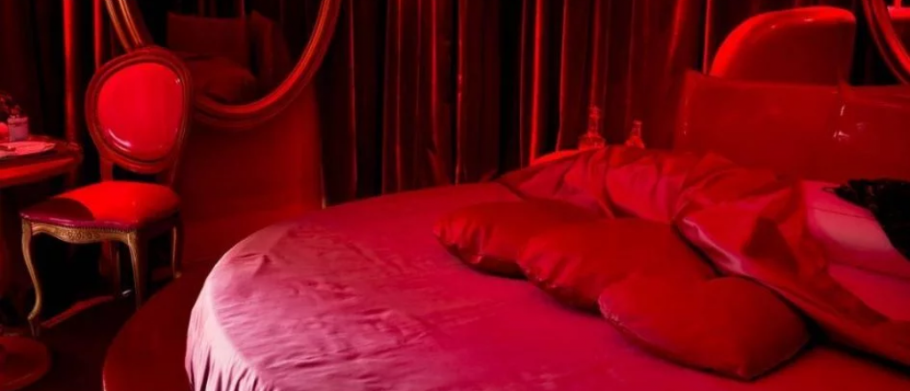 En los telos de Guaymallén podrán entrar hasta cuatro personas por habitación