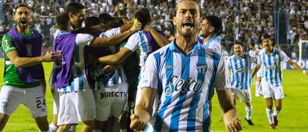 Atlético Tucumán se presenta en Colombia por Copa Libertadores