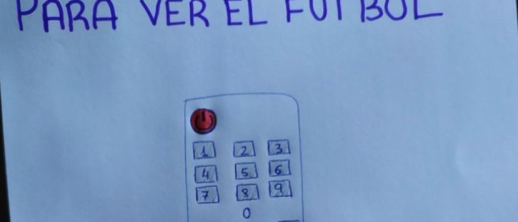 Dibujó instrucciones a su abuelo para que pueda ver fútbol en televisión