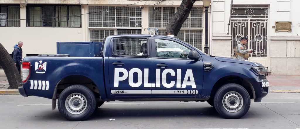 Detuvieron en la Peatonal a estafadores que ofrecían trabajo en minería