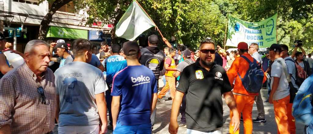 La UOCRA se manifestó a favor del endeudamiento de Suarez