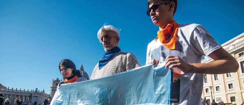 Las víctimas del Próvolo de Mendoza se quejaron de la atención del Vaticano