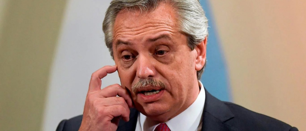 Fernández pide combatir la "infodemia" de fake news