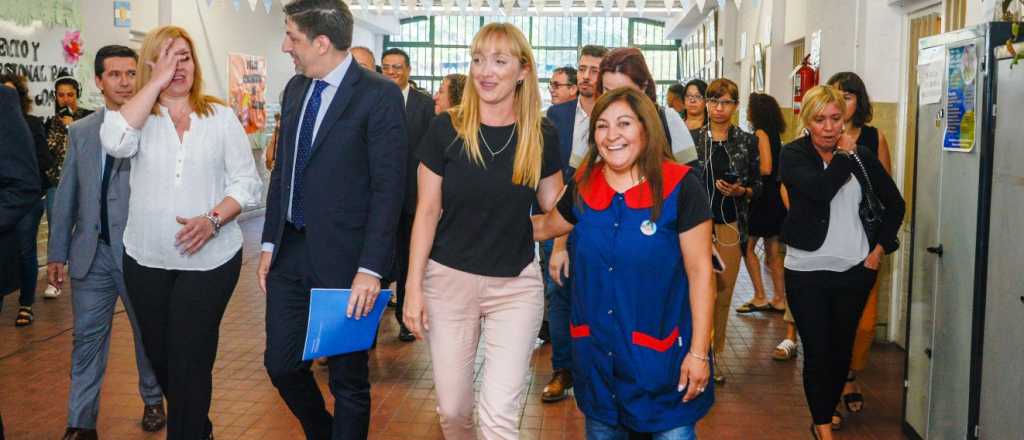 Reapareció Fernández Sagasti hablando del presupuesto