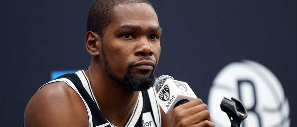 Kevin Durant, estrella de la NBA, y tres compañeros tienen coronavirus