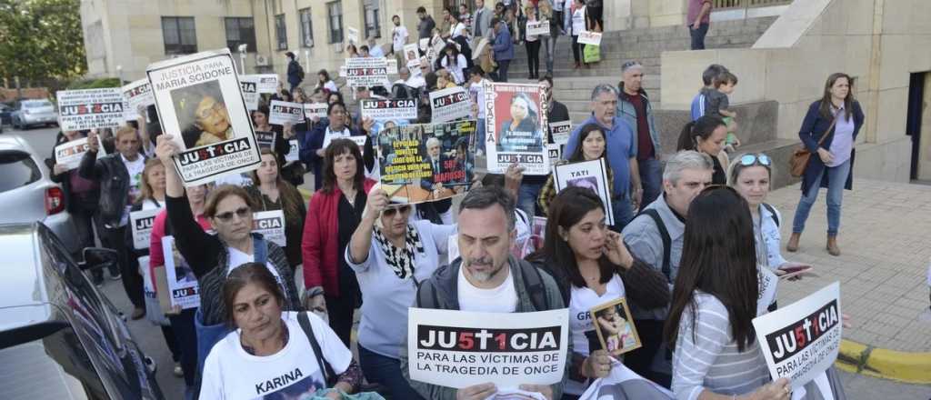 Familiares de víctimas de Once rechazaron dichos de De Vido sobre la causa