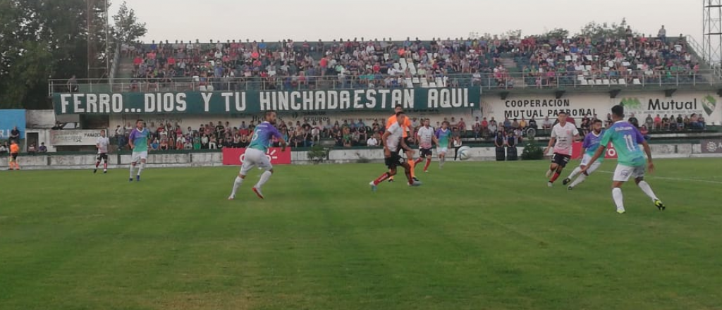 Hazaña: Huracán Las Heras empató sobre la hora con dos jugadores menos