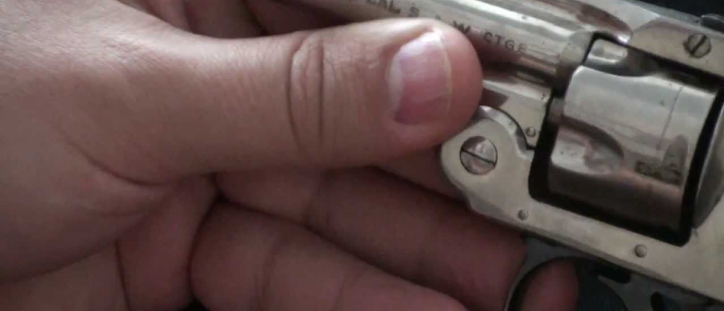 San Rafael: robaron una mochila que tenía un arma 9mm en su interior