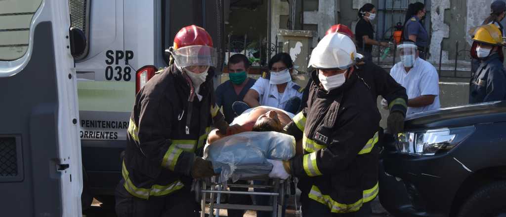 Videos: un muerto y 14 heridos en un motín en Corrientes