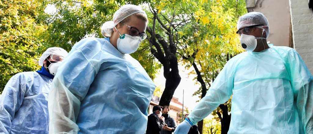 Uno de los ocho casos del domingo es una trabajadora de un geriátrico