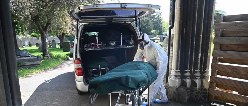 Reino Unido tuvo la cifra de muertes diarias más desde mayo