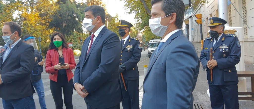 Una Peatonal vacía para el comienzo de la Asamblea Legislativa